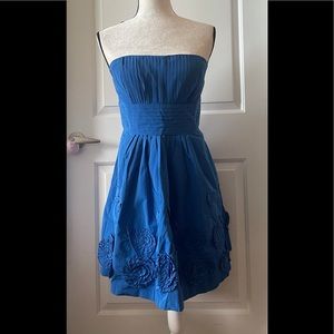 BCBGMAXAZRIA beautiful cocktail dress